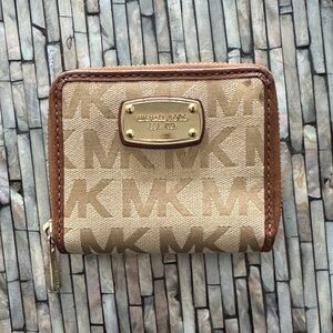 Michael Kors Beige and Brown Signature MK Zip Wallet Jet set travel